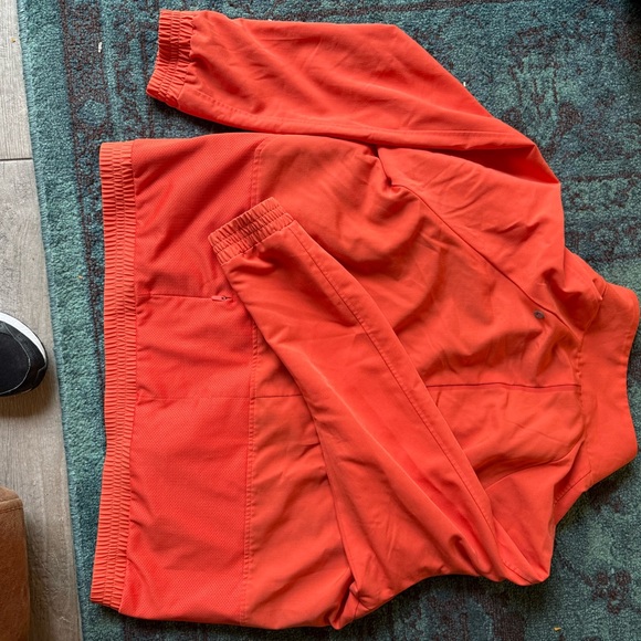 FIGS Technical Collection Jacket - Picture 7 of 7